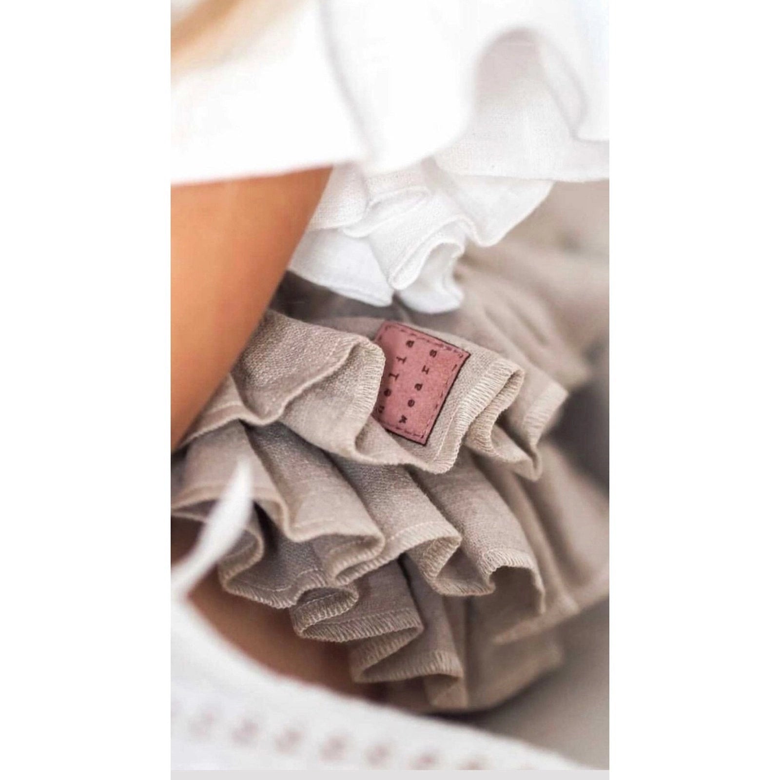 Linen bloomers with frills - TilianKids