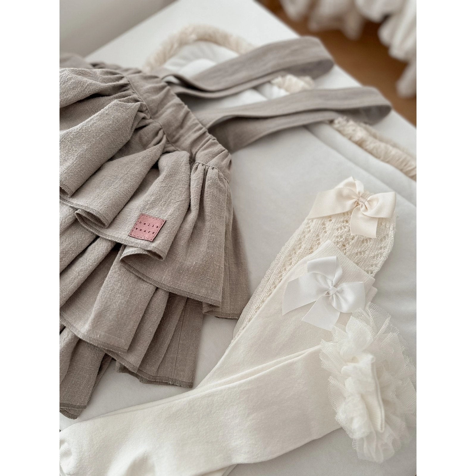 Linen bloomers with frills - TilianKids