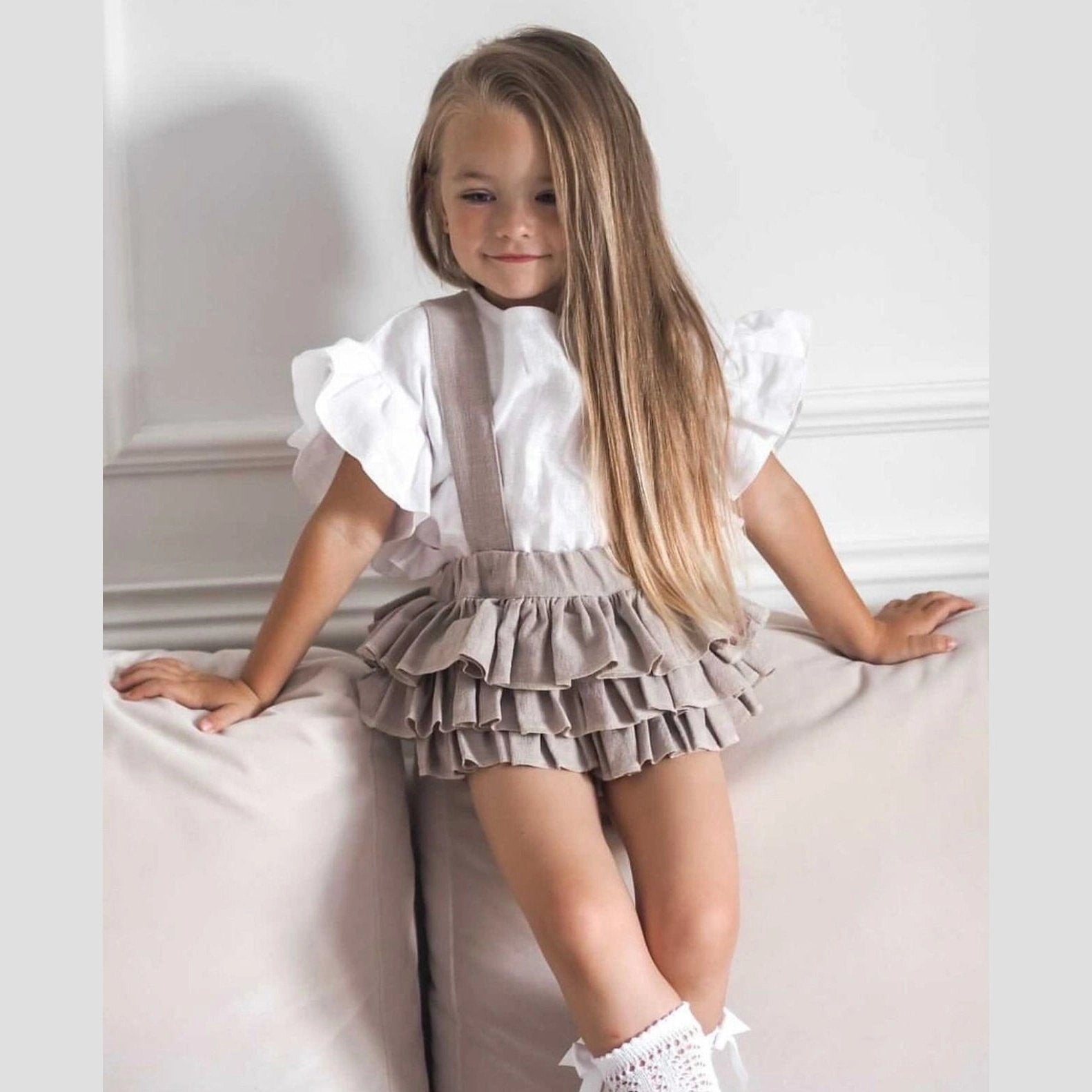 Linen bloomers with frills - TilianKids